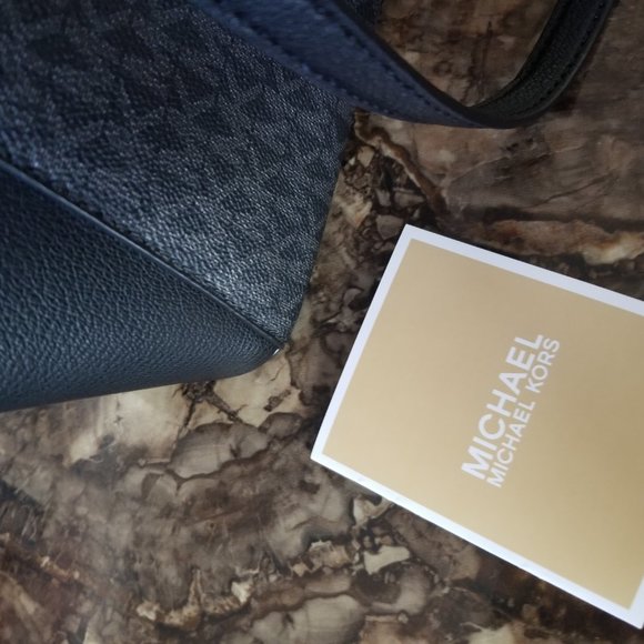 Michael Kors purse NWT - Picture 5 of 12